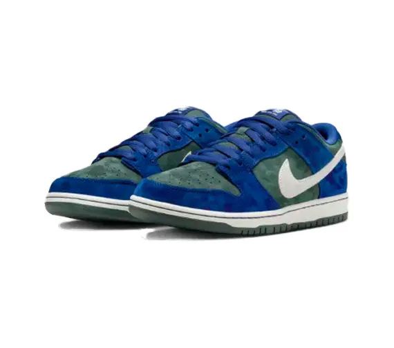 Nike SB Dunk Low Pro - Deep Royal Blue/Sail-Vintage Green